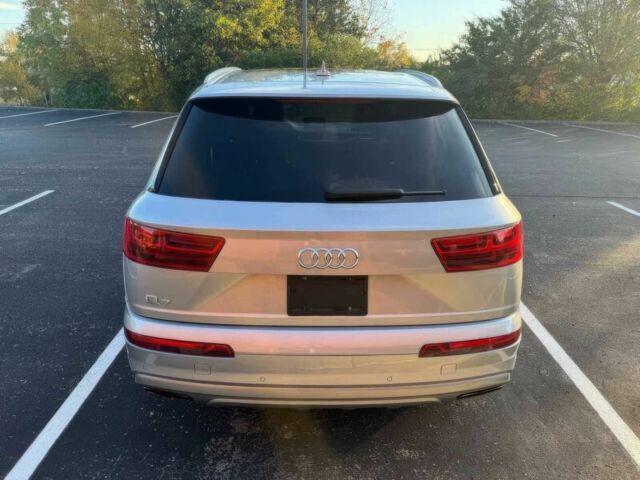 Серый Ауди Ку 7, объемом двигателя 3 л и пробегом 49 тыс. км за 9100 $, фото 5 на Automoto.ua