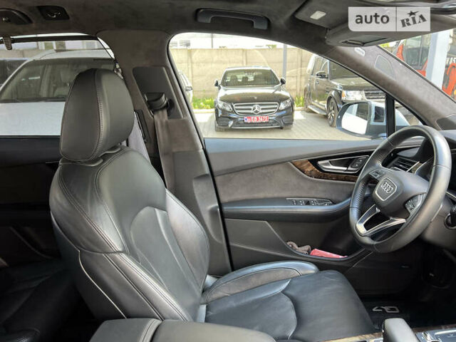 Серый Ауди Ку 7, объемом двигателя 3 л и пробегом 76 тыс. км за 57500 $, фото 43 на Automoto.ua