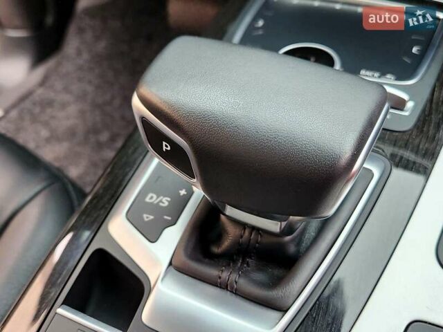 Серый Ауди Ку 7, объемом двигателя 1.98 л и пробегом 59 тыс. км за 32500 $, фото 43 на Automoto.ua