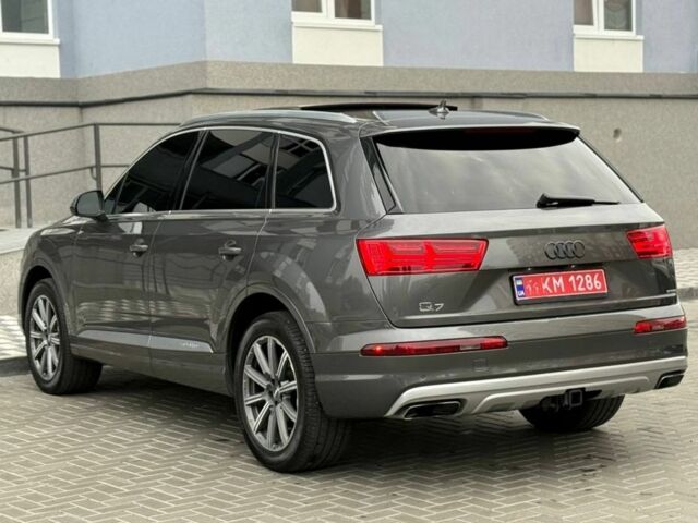 Серый Ауди Ку 7, объемом двигателя 2 л и пробегом 128 тыс. км за 27500 $, фото 3 на Automoto.ua
