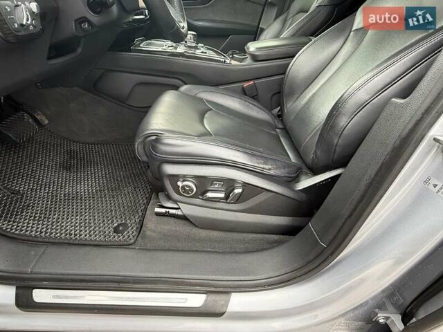 Серый Ауди Ку 7, объемом двигателя 3 л и пробегом 80 тыс. км за 47500 $, фото 10 на Automoto.ua