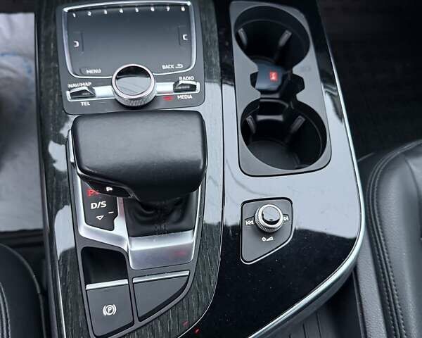 Серый Ауди Ку 7, объемом двигателя 3 л и пробегом 99 тыс. км за 30500 $, фото 20 на Automoto.ua