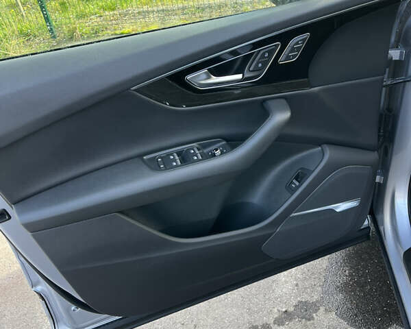 Серый Ауди Ку 7, объемом двигателя 3 л и пробегом 148 тыс. км за 37200 $, фото 30 на Automoto.ua