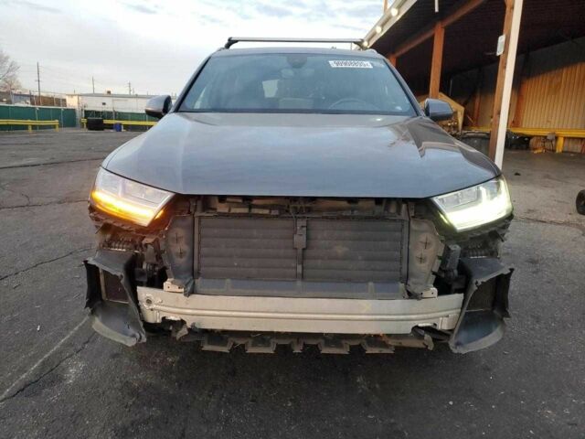 Сірий Ауді Ку 7, об'ємом двигуна 0 л та пробігом 90 тис. км за 8700 $, фото 4 на Automoto.ua