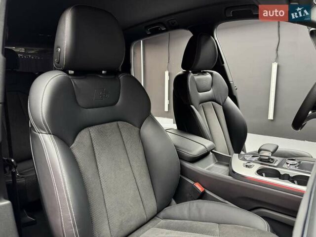 Ауди Ку 7 2019 в Киеве на Automoto.ua Серый Ауди Ку 7, объемом двигателя 3 л и пробегом 100 тыс. км за 48500 $, фото 55 на Automoto.ua