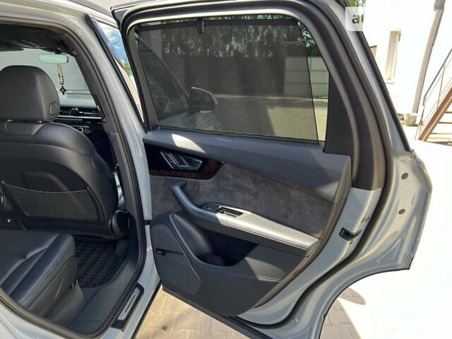 Серый Ауди Ку 7, объемом двигателя 3 л и пробегом 76 тыс. км за 57500 $, фото 36 на Automoto.ua