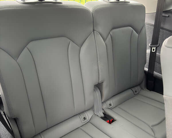 Ауді Ку 7 2019 у Полтаві на Automoto.ua Сірий Ауді Ку 7, об'ємом двигуна 3 л та пробігом 110 тис. км за 38300 $, фото 10 на Automoto.ua