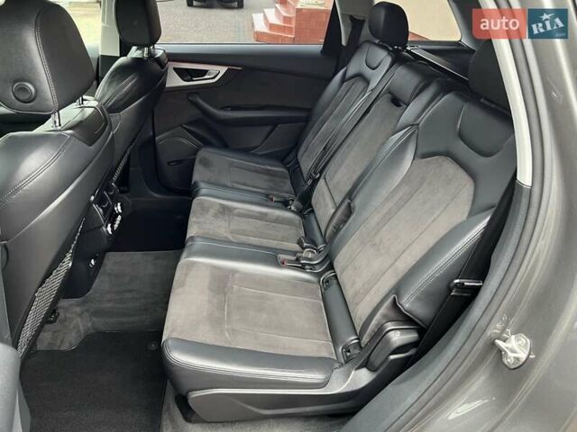 Серый Ауди Ку 7, объемом двигателя 2.97 л и пробегом 227 тыс. км за 44200 $, фото 42 на Automoto.ua