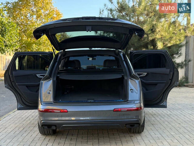 Серый Ауди Ку 7, объемом двигателя 2.97 л и пробегом 140 тыс. км за 48998 $, фото 12 на Automoto.ua