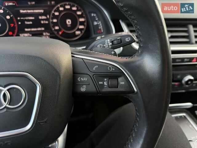 Серый Ауди Ку 7, объемом двигателя 3 л и пробегом 205 тыс. км за 23900 $, фото 44 на Automoto.ua