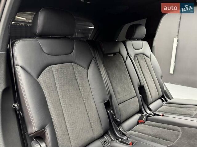 Ауди Ку 7 2019 в Киеве на Automoto.ua Серый Ауди Ку 7, объемом двигателя 3 л и пробегом 100 тыс. км за 48500 $, фото 46 на Automoto.ua