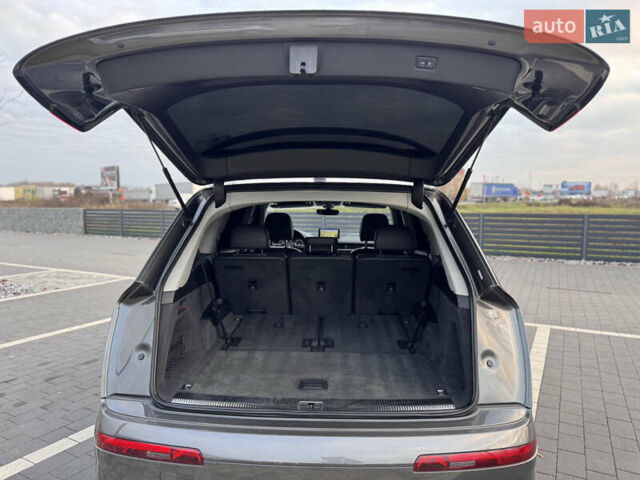 Серый Ауди Ку 7, объемом двигателя 3 л и пробегом 212 тыс. км за 27700 $, фото 27 на Automoto.ua