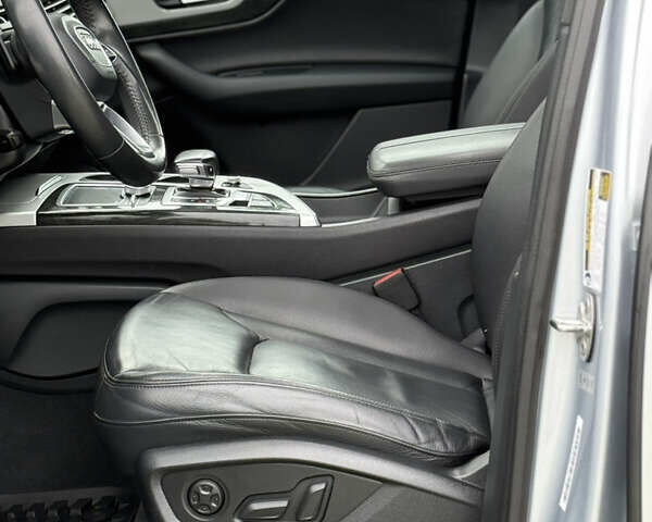 Серый Ауди Ку 7, объемом двигателя 2 л и пробегом 136 тыс. км за 25900 $, фото 39 на Automoto.ua