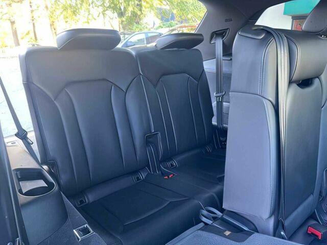 Серый Ауди Ку 7, объемом двигателя 2 л и пробегом 48 тыс. км за 15000 $, фото 13 на Automoto.ua