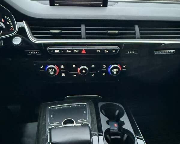 Серый Ауди Ку 7, объемом двигателя 3 л и пробегом 99 тыс. км за 30500 $, фото 17 на Automoto.ua