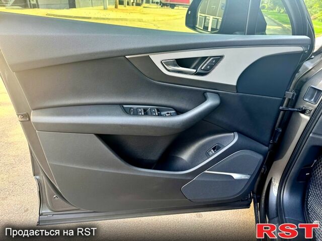Сірий Ауді Ку 7, об'ємом двигуна 3 л та пробігом 130 тис. км за 38900 $, фото 4 на Automoto.ua
