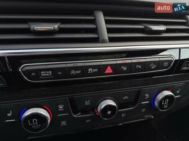 Серый Ауди Ку 7, объемом двигателя 3 л и пробегом 205 тыс. км за 23900 $, фото 65 на Automoto.ua