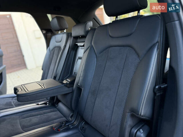 Серый Ауди Ку 7, объемом двигателя 2.97 л и пробегом 140 тыс. км за 48998 $, фото 34 на Automoto.ua