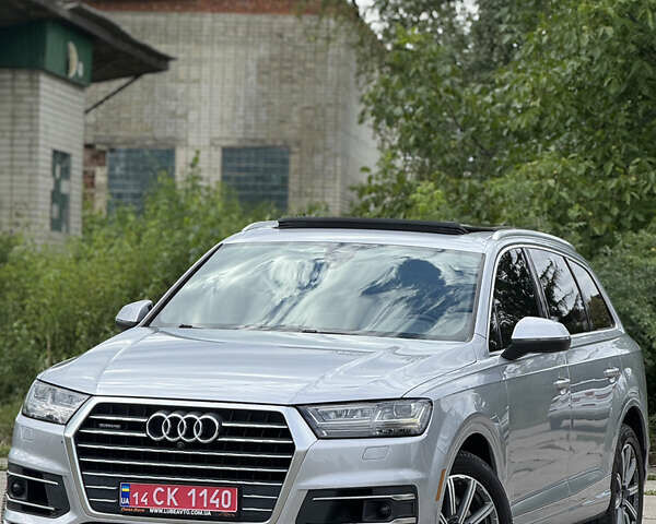 Серый Ауди Ку 7, объемом двигателя 3 л и пробегом 202 тыс. км за 22999 $, фото 1 на Automoto.ua
