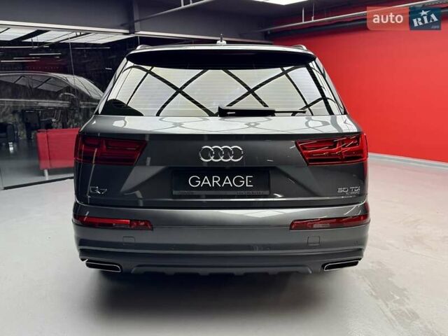 Ауди Ку 7 2019 в Киеве на Automoto.ua Серый Ауди Ку 7, объемом двигателя 3 л и пробегом 100 тыс. км за 48500 $, фото 12 на Automoto.ua