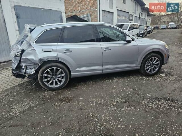 Серый Ауди Ку 7, объемом двигателя 3 л и пробегом 205 тыс. км за 18100 $, фото 5 на Automoto.ua