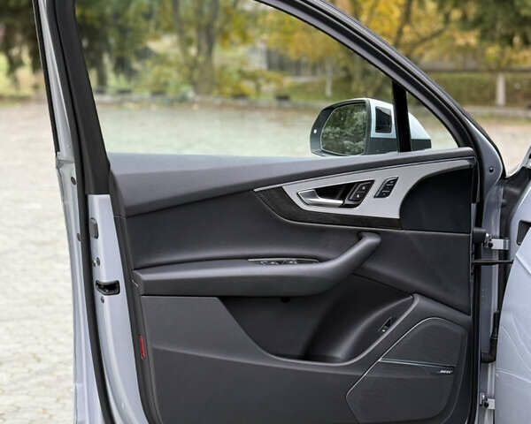 Серый Ауди Ку 7, объемом двигателя 2 л и пробегом 136 тыс. км за 25900 $, фото 32 на Automoto.ua