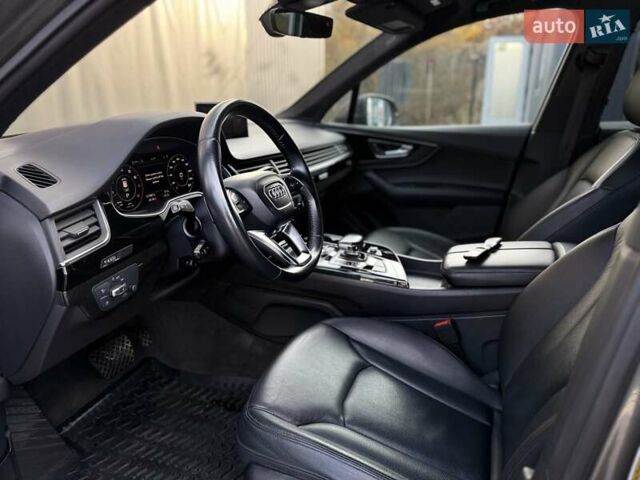 Серый Ауди Ку 7, объемом двигателя 3 л и пробегом 205 тыс. км за 23900 $, фото 37 на Automoto.ua