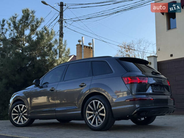 Серый Ауди Ку 7, объемом двигателя 2.97 л и пробегом 140 тыс. км за 48998 $, фото 9 на Automoto.ua