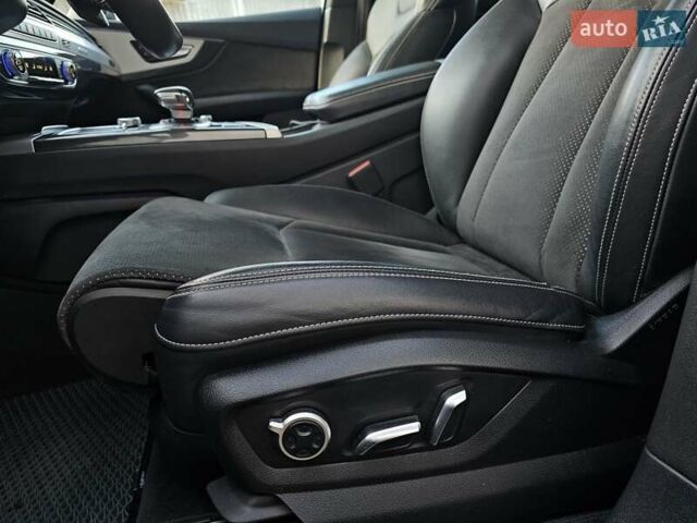 Серый Ауди Ку 7, объемом двигателя 2.97 л и пробегом 109 тыс. км за 53000 $, фото 27 на Automoto.ua