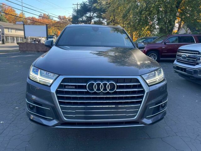 Серый Ауди Ку 7, объемом двигателя 2 л и пробегом 48 тыс. км за 15000 $, фото 1 на Automoto.ua