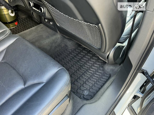 Серый Ауди Ку 7, объемом двигателя 3 л и пробегом 76 тыс. км за 57500 $, фото 33 на Automoto.ua