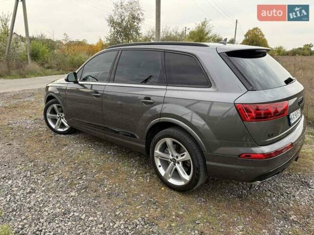 Серый Ауди Ку 7, объемом двигателя 3 л и пробегом 83 тыс. км за 37900 $, фото 2 на Automoto.ua