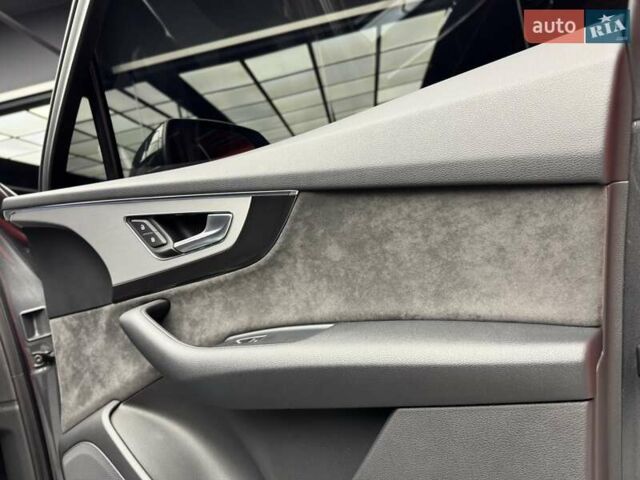Ауди Ку 7 2019 в Киеве на Automoto.ua Серый Ауди Ку 7, объемом двигателя 3 л и пробегом 100 тыс. км за 48500 $, фото 53 на Automoto.ua