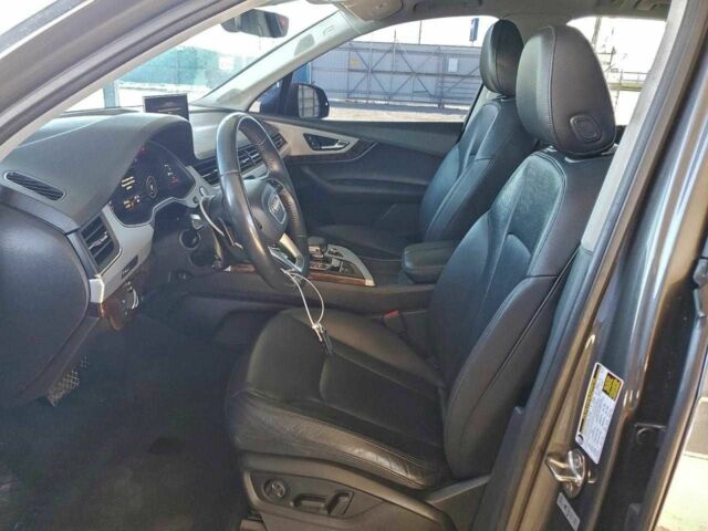 Серый Ауди Ку 7, объемом двигателя 2 л и пробегом 104 тыс. км за 7100 $, фото 6 на Automoto.ua