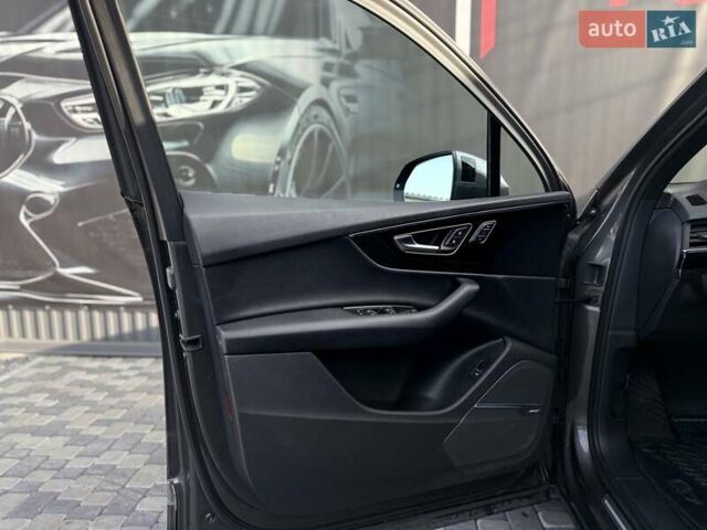 Серый Ауди Ку 7, объемом двигателя 3 л и пробегом 205 тыс. км за 23900 $, фото 28 на Automoto.ua