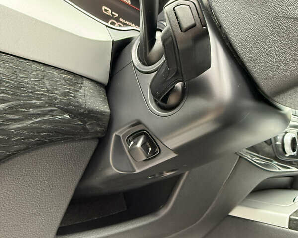 Серый Ауди Ку 7, объемом двигателя 2 л и пробегом 136 тыс. км за 25900 $, фото 105 на Automoto.ua