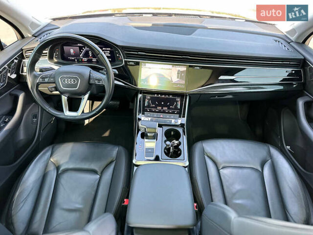 Сірий Ауді Ку 7, об'ємом двигуна 3 л та пробігом 80 тис. км за 39500 $, фото 9 на Automoto.ua