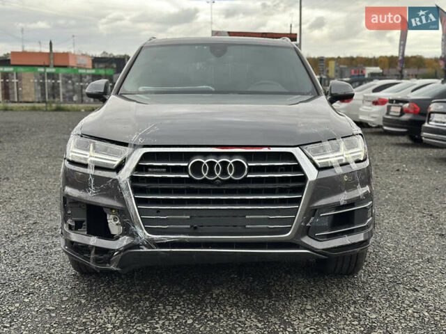 Ауди Ку 7 2019 в Луцке на Automoto.ua Серый Ауди Ку 7, объемом двигателя 3 л и пробегом 158 тыс. км за 23500 $, фото 2 на Automoto.ua