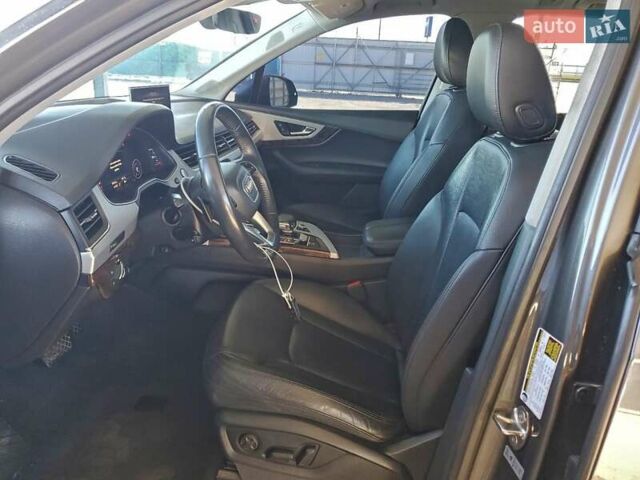 Серый Ауди Ку 7, объемом двигателя 3 л и пробегом 76 тыс. км за 8600 $, фото 6 на Automoto.ua
