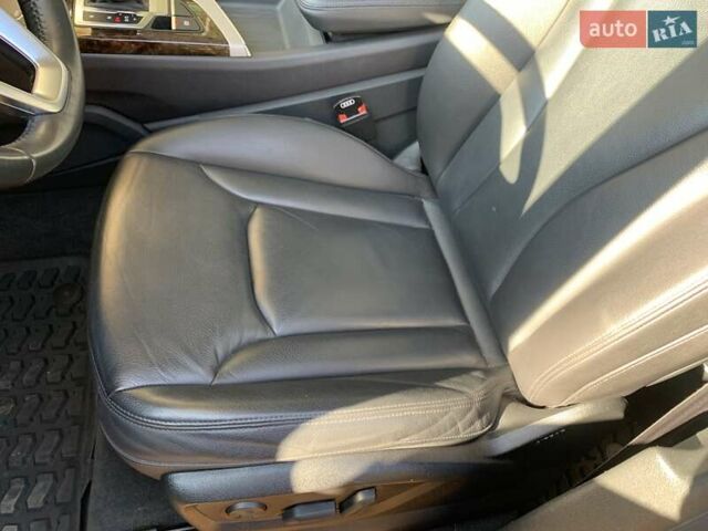 Сірий Ауді Ку 7, об'ємом двигуна 2 л та пробігом 125 тис. км за 33500 $, фото 8 на Automoto.ua