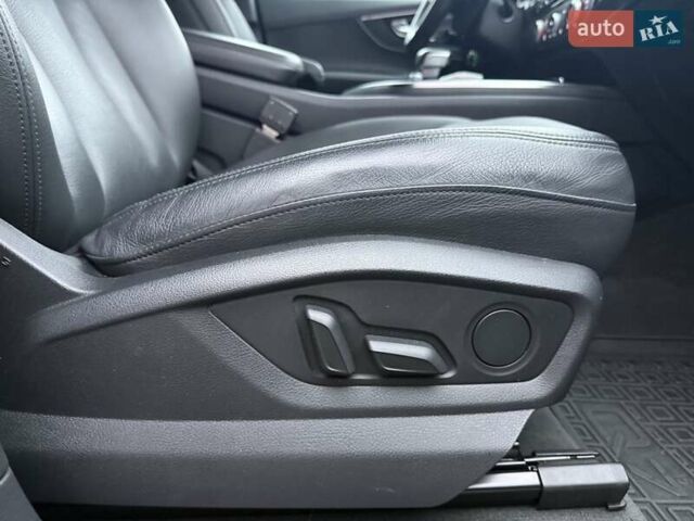 Серый Ауди Ку 7, объемом двигателя 3 л и пробегом 99 тыс. км за 30500 $, фото 27 на Automoto.ua