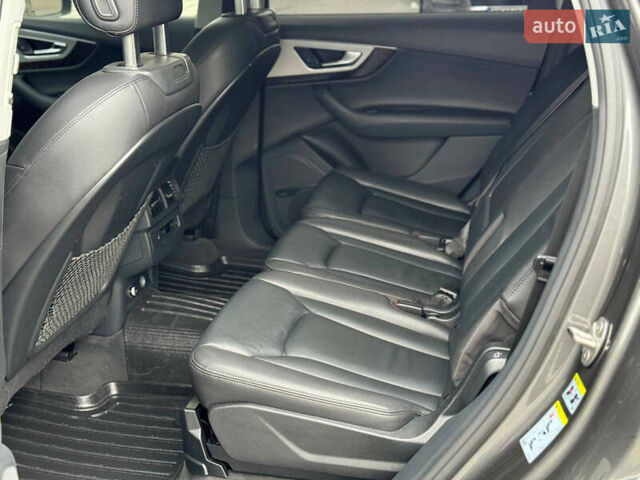 Серый Ауди Ку 7, объемом двигателя 1.98 л и пробегом 139 тыс. км за 27800 $, фото 12 на Automoto.ua