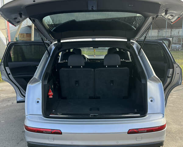 Серый Ауди Ку 7, объемом двигателя 3 л и пробегом 148 тыс. км за 37200 $, фото 33 на Automoto.ua