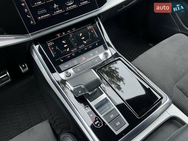 Серый Ауди Ку 7, объемом двигателя 2.97 л и пробегом 113 тыс. км за 54499 $, фото 28 на Automoto.ua