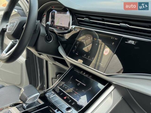 Сірий Ауді Ку 7, об'ємом двигуна 3 л та пробігом 98 тис. км за 65900 $, фото 48 на Automoto.ua