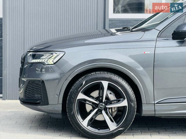 Серый Ауди Ку 7, объемом двигателя 3 л и пробегом 144 тыс. км за 57500 $, фото 5 на Automoto.ua