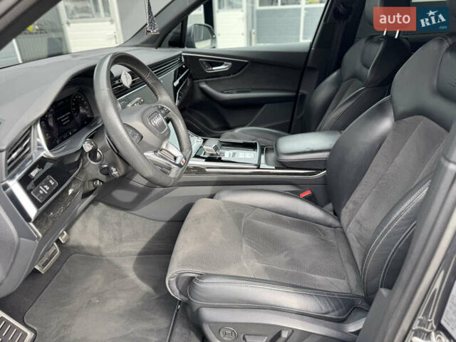 Серый Ауди Ку 7, объемом двигателя 3 л и пробегом 144 тыс. км за 57500 $, фото 50 на Automoto.ua