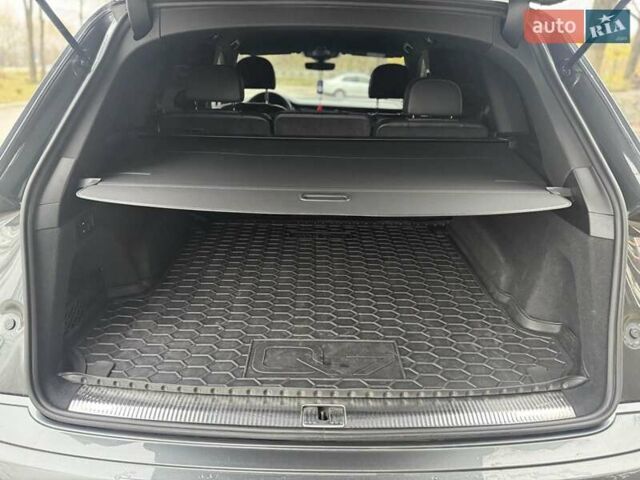 Серый Ауди Ку 7, объемом двигателя 3 л и пробегом 112 тыс. км за 65000 $, фото 39 на Automoto.ua