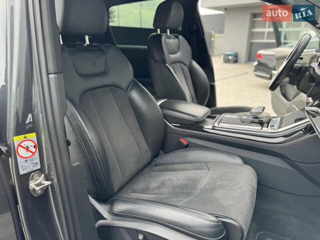 Серый Ауди Ку 7, объемом двигателя 3 л и пробегом 144 тыс. км за 57500 $, фото 60 на Automoto.ua