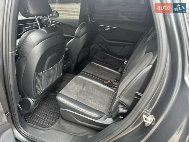 Серый Ауди Ку 7, объемом двигателя 3 л и пробегом 112 тыс. км за 65000 $, фото 26 на Automoto.ua